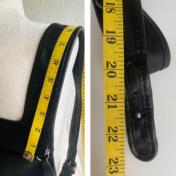 VINTAGE RARE HIPPIE COACH SLIM FLAT BACKPACK #9405 BLACK LEATHER - Picture 14 of 16